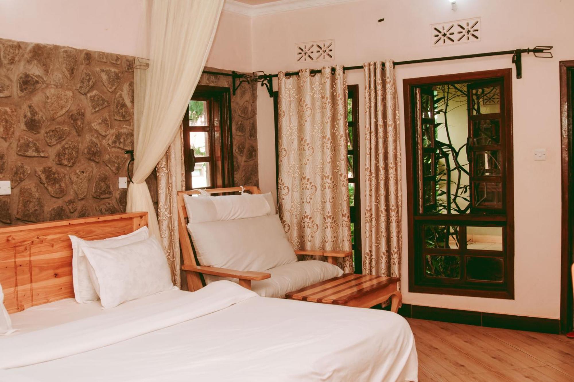 Ngorongoro Camp And Lodge 卡拉图 外观 照片