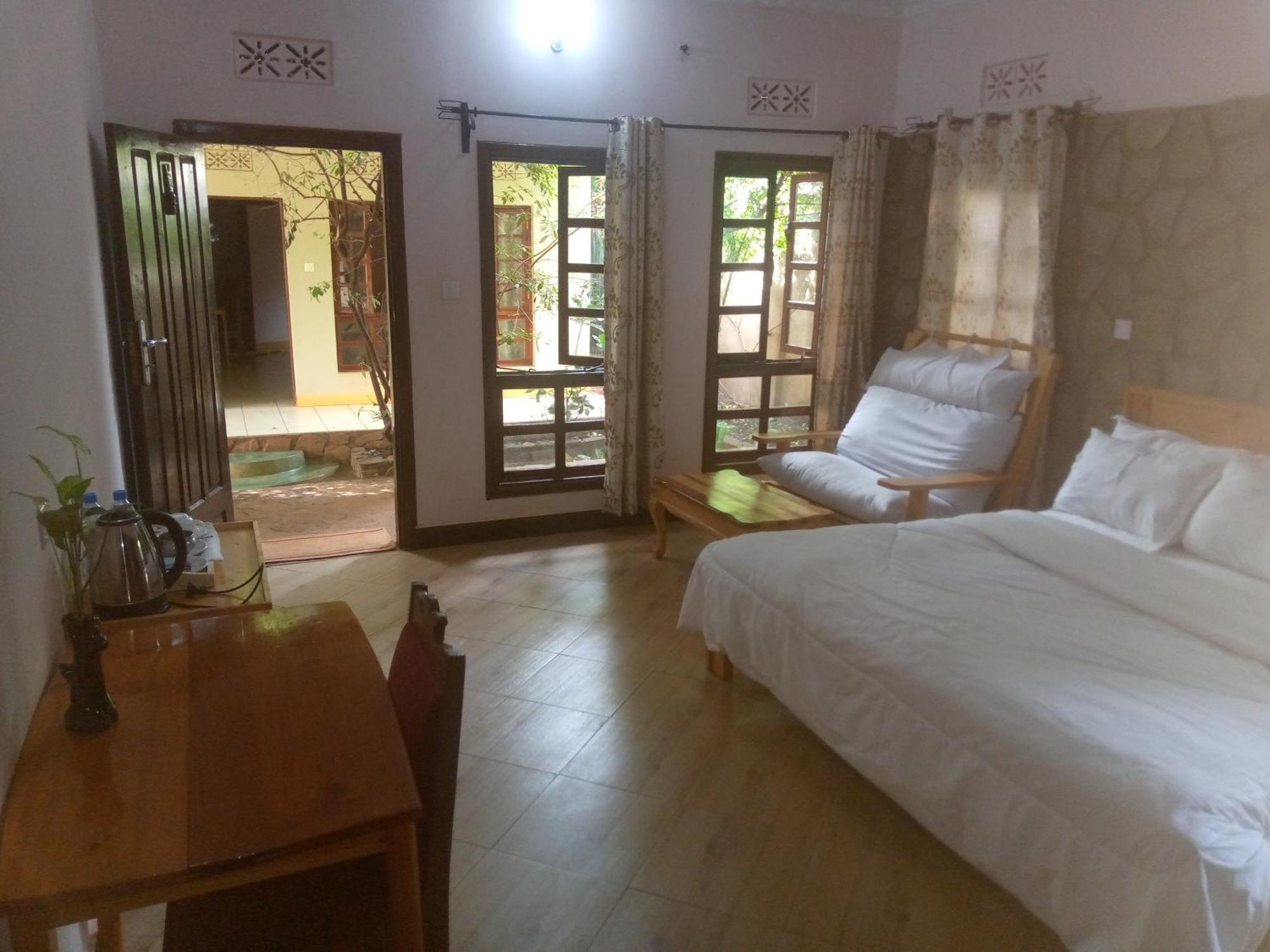 Ngorongoro Camp And Lodge 卡拉图 外观 照片